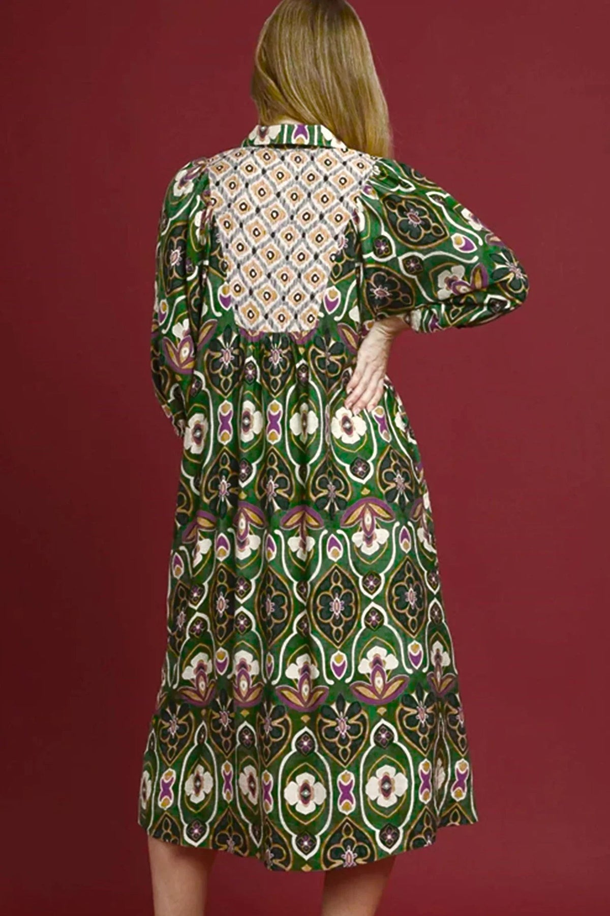 Women's Green Plus-Size Mixed-Floral V-Neck Maxi Dress