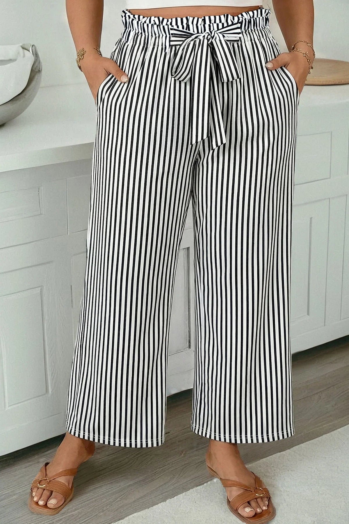 Women's Black Striped Plus-Size Straight-Leg Pants